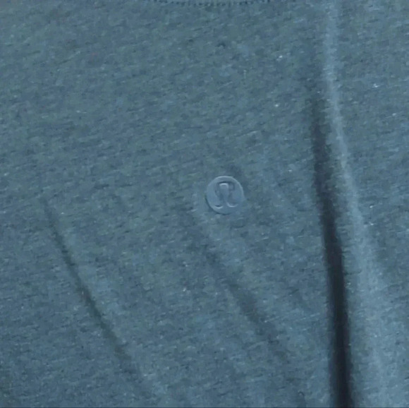 Lululemon Back in Action Short Sleeve T-Shirt *Nulu - Picture 3 of 3